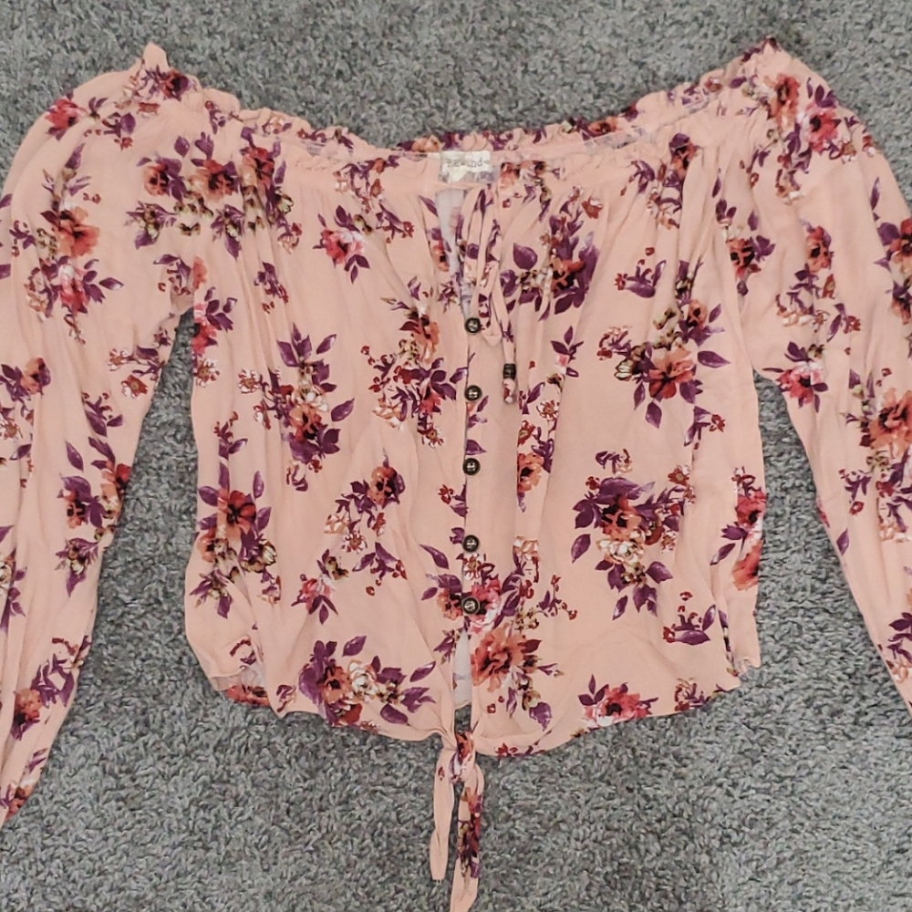 Off shoulder long sleeve top